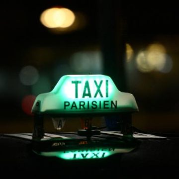 d781e075-835d-4189-8a9c-8fb62579da11 Les taxis parisiens obtiennent justice contre Uber