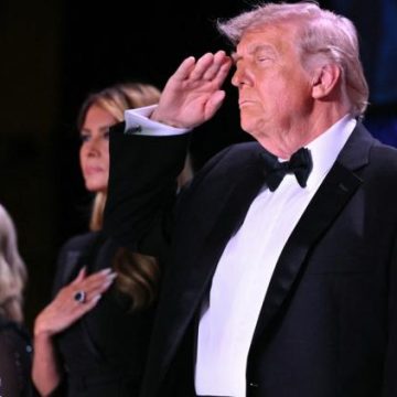 Donald Trump de retour au gala de la presse après une fusillade interrompue
