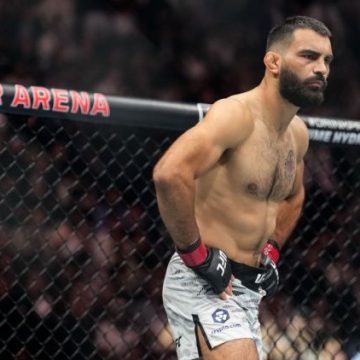Benoît Saint-Denis perd à l&rsquo;UFC 329 contre Paddy Pimblett