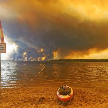 La lutte contre des incendies hors norme dans le Sud-Ouest de la France
