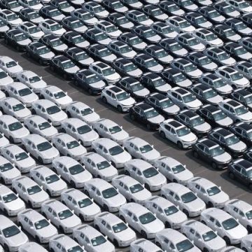 Croissance des exportations chinoises et excédent commercial