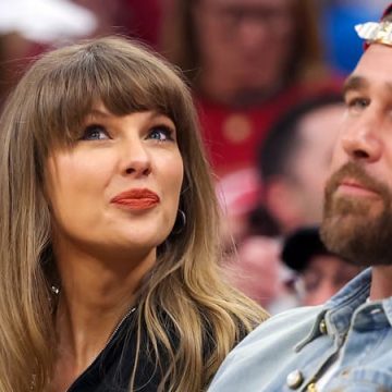 f3edb245-99fa-4af5-8da0-60d8404eaa6f Vente insolite : des déchets du mariage de Taylor Swift vendus par un artiste