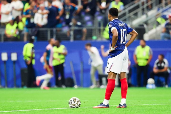 f3fb14f3-3333-4bcd-b989-a2e3040e4058 Défaite des Bleus en demi-finale de la Coupe du monde 2026