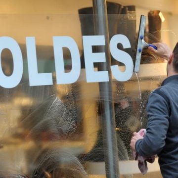 Bilan des Soldes d&rsquo;Été : Défiées par la Canicule et la Concurrence