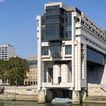 L&rsquo;Insee prévoit un rebond temporaire de la croissance industrielle