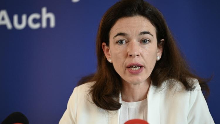 08e5ba5e-5c83-4618-a672-3567764de49c Critiques et Départ de Clémence Meyer Suite à l’Affaire Lyhanna