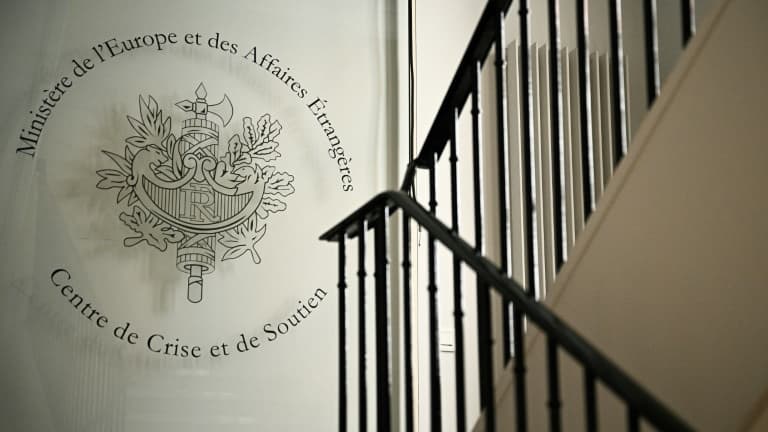 0ffefb36-3364-4eaa-8149-73992733b093 Deux Français arrêtés au Togo : les tensions médiatiques et politiques