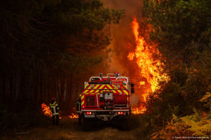 1128a056-6146-4bb7-98cc-d25246d0c4e0 Portrait des Pompiers en Gironde : Entre Communication et Traumatismes
