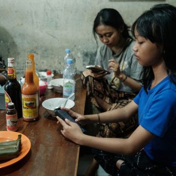INDONESIA-CULTURE-INTERNET-LAW Lutte Contre la Désinformation en Indonésie
