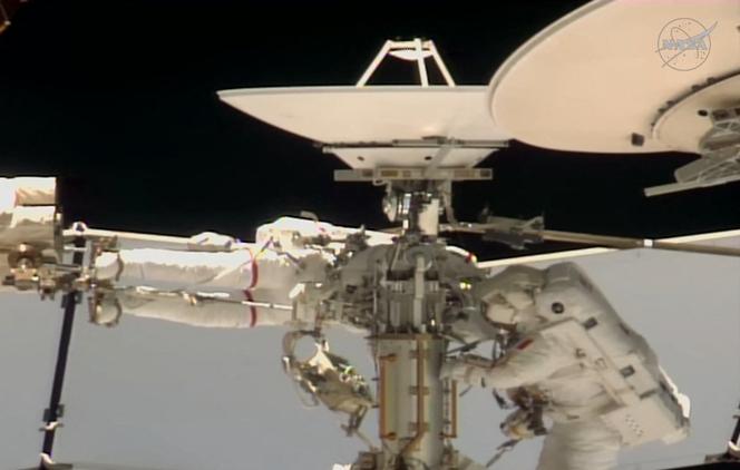 18370550-b89a-4673-9174-17e44f48e44d Deuxième Sortie Spatiale de Sophie Adenot pour Compléter sa Mission