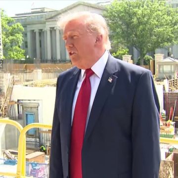 Donald Trump et le projet de salle de bal à la Maison Blanche
