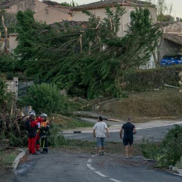 Une tornade frappe le village de Pomas causant de nombreux dégâts
