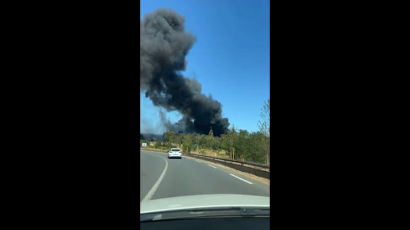 2f9fd481-8860-4f6f-8bfe-1f8bb8c2dc80 Incendie dans une entreprise de logistique à Louvres