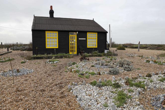 3d90f9ef-43df-4ba2-b36d-f17e3ecf2aea Derek Jarman et le jardin de Prospect Cottage