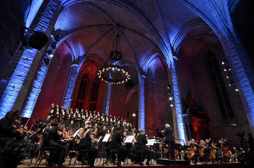 3dfc56f8-10b3-428f-bad6-6ebce70ee892 Le Festival de la Chaise-Dieu 2026 : Un Hommage et une Vision
