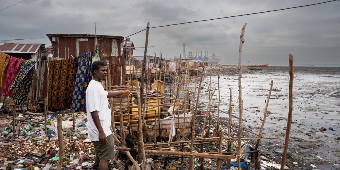 46bd62d9-8da7-4f24-a046-a8c83f3368b7 Inondations à Freetown : Les Habitants Coincés entre Pluies Torrentielles et Montées de la Mer
