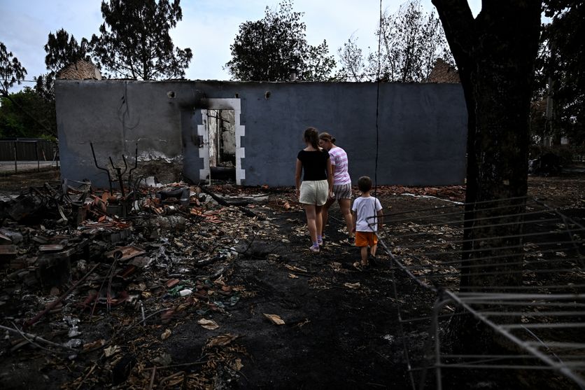 FRANCE-ENVIRONMENT-CLIMATE-WILDFIRE Retour des habitants du Porge après l’incendie meurtrier