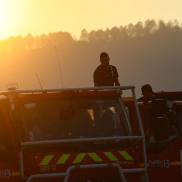 53e7c60b-b3b9-4d05-b1d5-b9d4a32256f7 Incendies en France : Situation, Mesures et Réactions