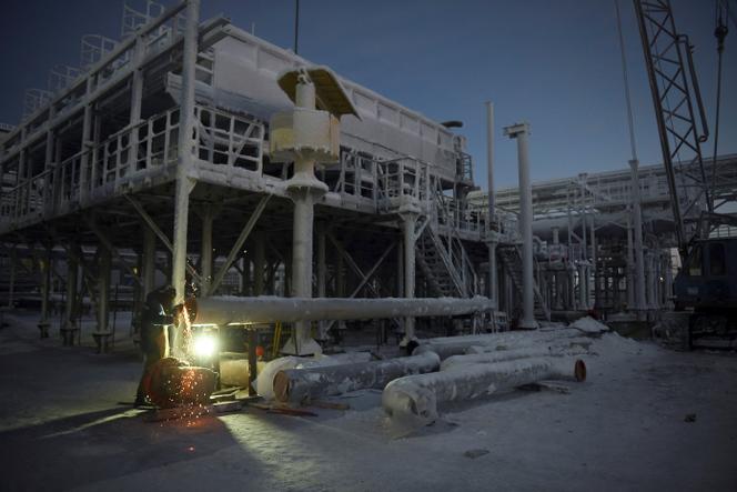 5760bff4-d8dd-4cf0-bd12-54a2b89affde TotalEnergies cède sa participation dans Arctic LNG 2