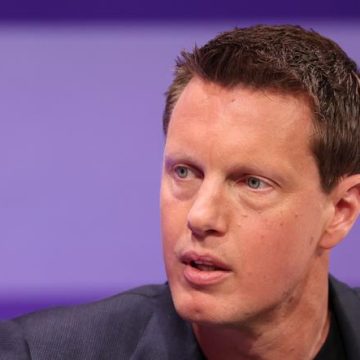 5851fe01-7e87-48e4-a879-9ad549139acc Une acquisition controversée dans le secteur des médias