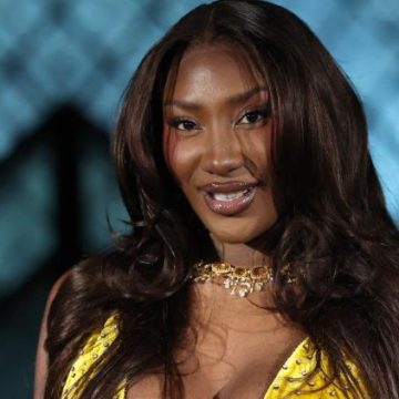 RK dévoile sa demande en mariage à Aya Nakamura sur Instagram