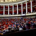 Tensions et risques liés au vote du budget à l&rsquo;Assemblée avant l&rsquo;élection présidentielle