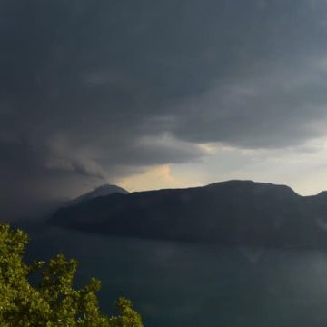 653b4671-2747-416f-a484-d21f882c8f5d Violents orages frappent plusieurs départements français