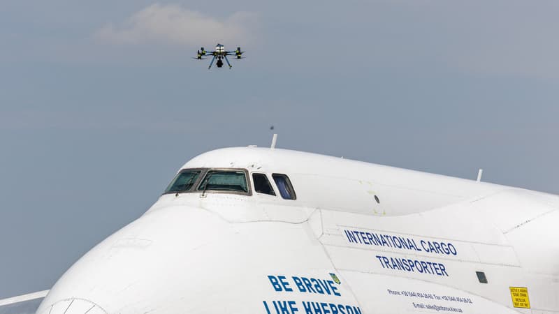 6a261c88-39de-4ca5-ba59-6e8409dfc9e6 Enquête sur un drone explosif à l’aéroport de Leipzig