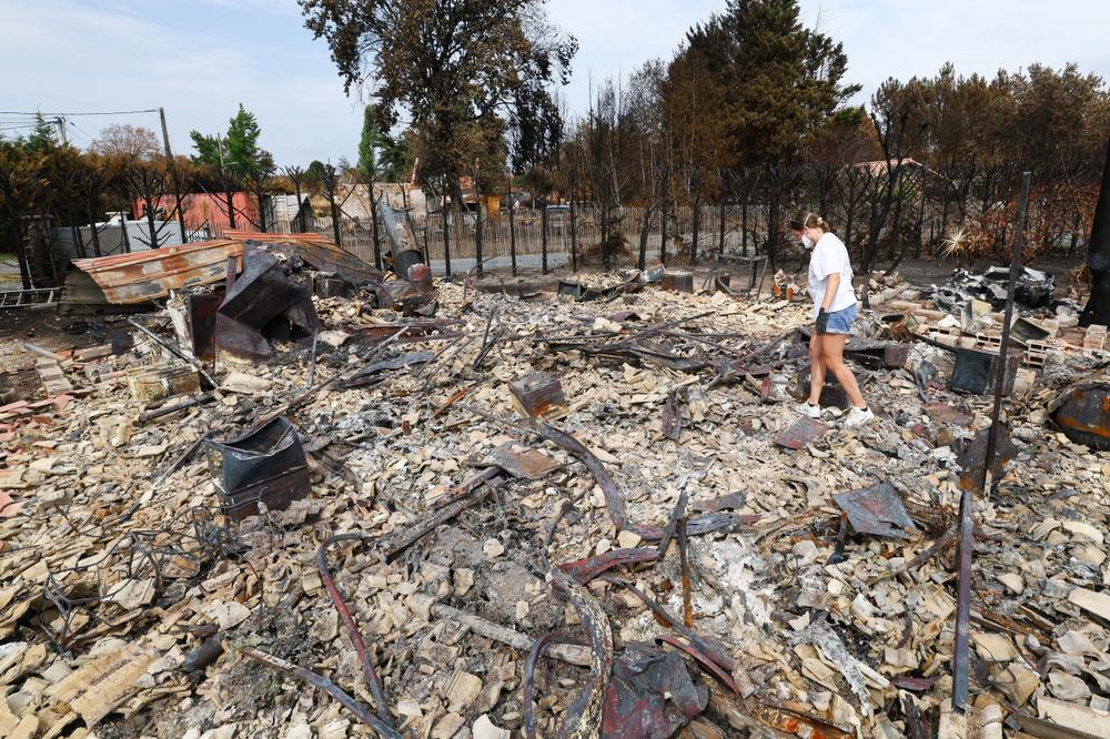 76db03ba-d75f-48de-9417-3cef26d374e6 Les incendies ravagent le sud de la France : situation actuelle