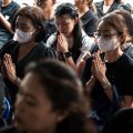 Funérailles et Enquête sur la Fusillade en Thaïlande