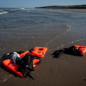 Les Tentatives de Traversée des Exilés vers l&rsquo;Angleterre