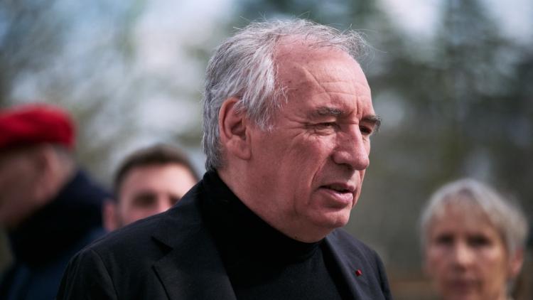 7f80c865-a9c0-4dda-9ef6-c569243855c1 François Bayrou met en garde contre un potentiel duel RN-LFI en 2027