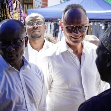 Édouard Philippe en campagne dans l&rsquo;océan Indien