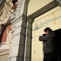Les mosaïques de Marko Rupnik à Lourdes seront définitivement recouvertes