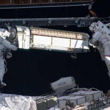 8698f6e7-60bb-4cde-9e81-dcd6562cb2f0 Sophie Adenot réalise une sortie historique dans l’espace
