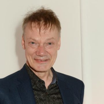 90027f1d-e8ad-4695-8ace-212066ff2a02 William Orbit, producteur musical influent, décède à 69 ans