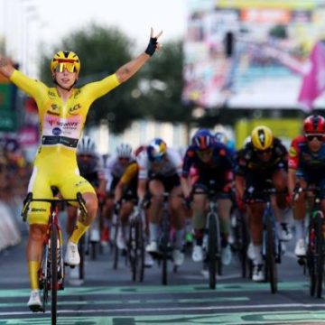 Lorena Wiebes confirme sa suprématie en sprint au Tour de France Femmes 2026