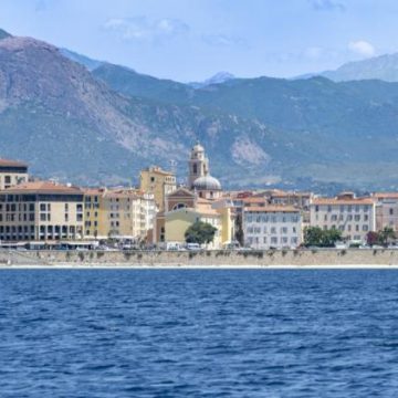 Un nageur de 18 ans disparu en Corse retrouvé sain et sauf