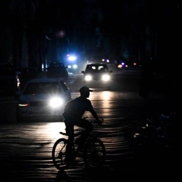 927c5e84-6d61-4327-b777-58d4610ba0fa Coupures de courant à Cuba aggravées par un blocus pétrolier