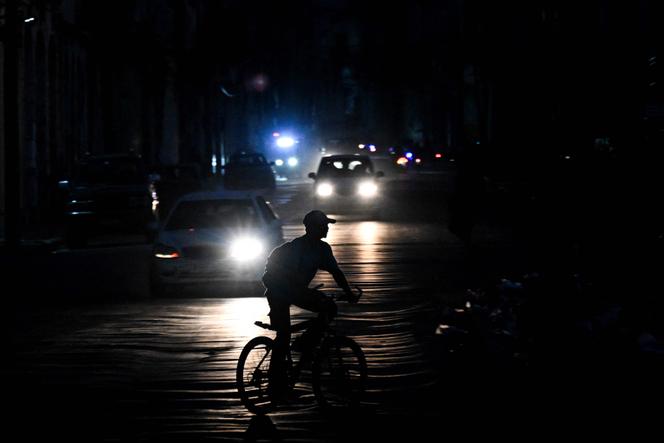 927c5e84-6d61-4327-b777-58d4610ba0fa Coupures de courant à Cuba aggravées par un blocus pétrolier