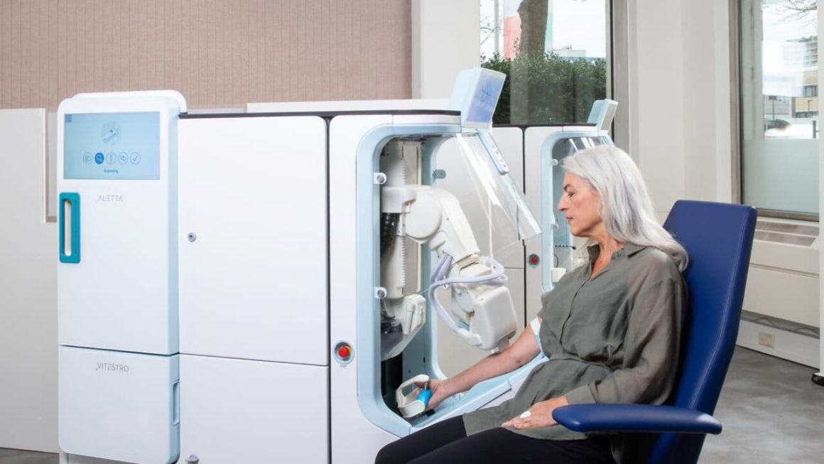 La FDA approuve Aletta, un bras robotique pour prélèvements sanguins