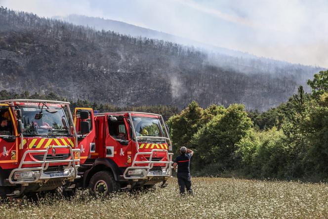 95ccefb7-9adb-423b-8baa-e1ead7752cc5 Incendies dans la Drôme et en Gironde