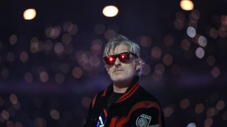 97077989-2179-4901-b89e-b51d00e2255e Décès du DJ Kavinsky : Réactions et Hommages