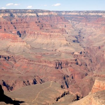 976d71f2-d4fd-41dc-a92a-b6660214d6d8 Recherches en cours après une crue soudaine dans le Grand Canyon