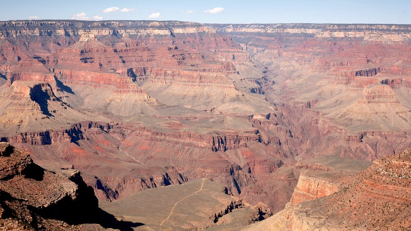 976d71f2-d4fd-41dc-a92a-b6660214d6d8 Recherches en cours après une crue soudaine dans le Grand Canyon