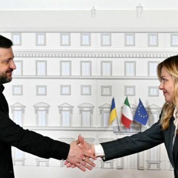 995a13fc-c07f-4d46-9898-2ce58554ddf2 La politique italienne face à la question ukrainienne