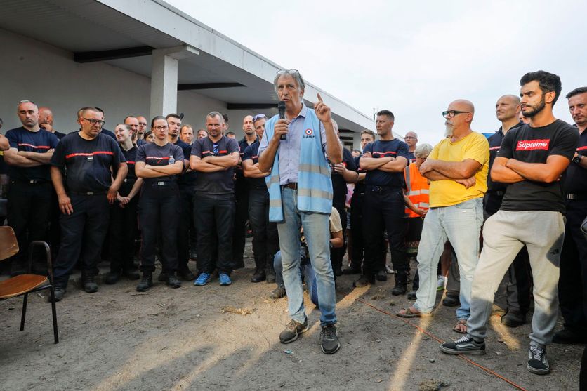 La mairie du Porge invite toutes les personnes qui ont permis d'éteindre l'incendie Le Premier Ministre En Mission en Gironde pour la Reconstruction