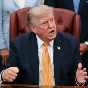 9e7aa1fc-057c-41e7-8fc7-a52a74a0bc93 Donald Trump confirme ses relations avec Netanyahu malgré des tensions sur le plan de paix