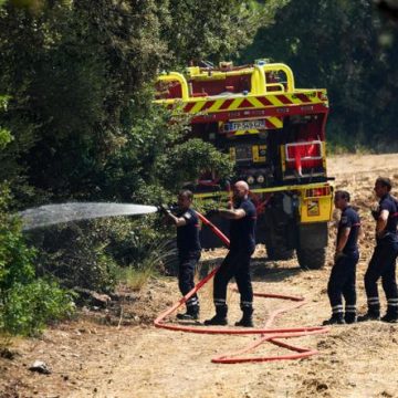 Le feu inégalé de Pontevès dans le Var maîtrisé