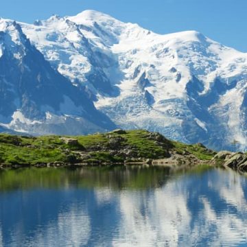 Deux Amis Gravissent le Mont-Blanc pour Soutenir la Lutte Contre la Mucoviscidose